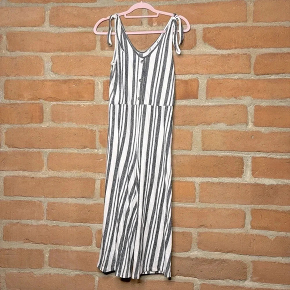Jolt Pants - Jolt Striped Jumpsuit w/ Adjustable Tie Straps size SMALL